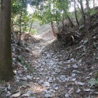 北登って直ぐの横堀