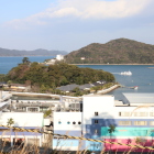 手前　真珠島　奥　坂手島