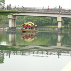 極楽橋下の御座船