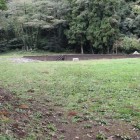 御主殿内部、板敷の建物平面展示