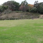 二の丸から本丸北石垣城塁を見る、右虎口