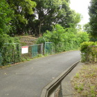 公園外の方には土塁と断言しても良さげな地形が