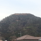 JR黒井駅から黒井城を遠望。