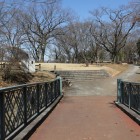 同左の橋