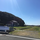 朝比奈川に張り出す城