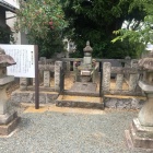 山本勘助の墓