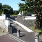 善得寺公園、登り階段、右手に公園石碑