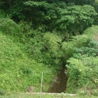 天然の堀となる申川
