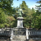 佐竹氏銅像