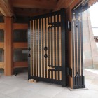 同左鉄張大扉