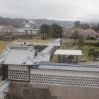 橋爪門続櫓より鶴の丸土塀を見る