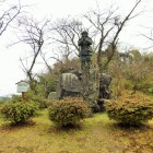 山中鹿介銅像