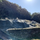 発掘整備中の織田信長の居館跡