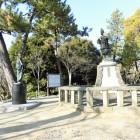 信長と濃姫像