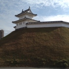 定番の清明台櫓と土塁