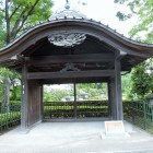新藤楼玄関