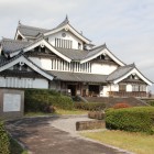 本丸に建つ城郭風歴史資料館