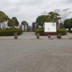 小公園祝吉御所、手前駐車場