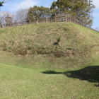 本丸神明城の南西角の切岸城塁