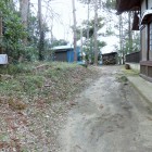 神社横の土塁