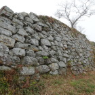本丸・二ノ丸の間にある曲輪の南西側の石垣