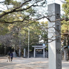 西尾神社鳥居を望む