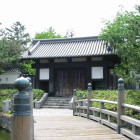 木橋と東門