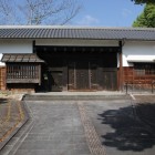 長屋門、大扉を中心に