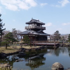 池と天守がマッチしています