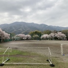 跡地とされる愛川中学校。生徒さんが引き上げるのを待って撮りました。