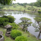 水前寺公園回遊池を古今伝授の間で見る