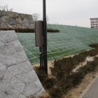 復元二の丸丑寅櫓台、続き土塁、天守台へ