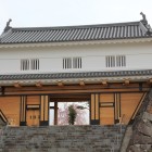鉄門、表側