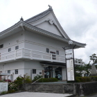 本丸に建つ牧之原市史料館