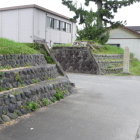 二の丸土塁、小学校校庭側