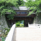 冠木門(現在は櫓門ですが元々冠木門?)