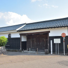 藩校表門と土蔵