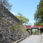 有名な本丸、二の丸中仕切り堀、橋