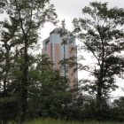 東の利根川対岸に聳える群馬県庁高層ビル