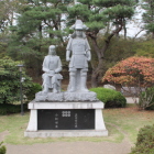 ９年前の登城時には無かった真田信之・小松姫石像