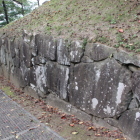 西櫓台側面の石垣、南面