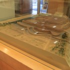 小山城立体模型、天守閣資料館内