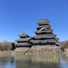 2位　松本城　現存天守国宝の漆黒の城