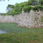 二の丸側より東北隅櫓から南側石塁と内濠