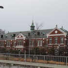 閉館