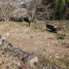 本郭より桝形虎口を見下ろす