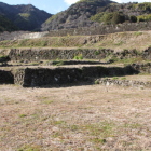 南側最上段本郭石塁石垣と多段石垣郭群