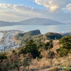 三方を海に囲まれている金ヶ崎城