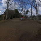 本郭全景。狭い。