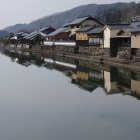 城下の正面を流れる佐用川。天然の水堀として活用。